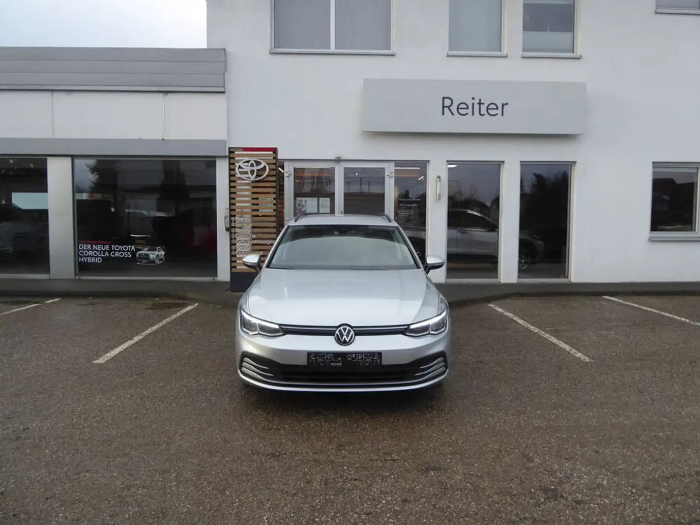 Volkswagen Golf Variant 2,0 TDI *LED*NAVI*AHK*KAMERA* Silber - 1