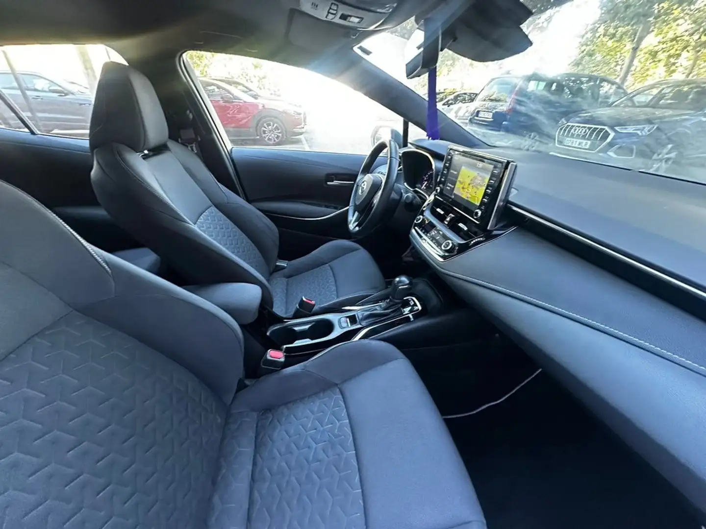 Toyota Corolla 1.8 125H ACTIVE TECH E-CVT TOU SPORT Blanco - 2