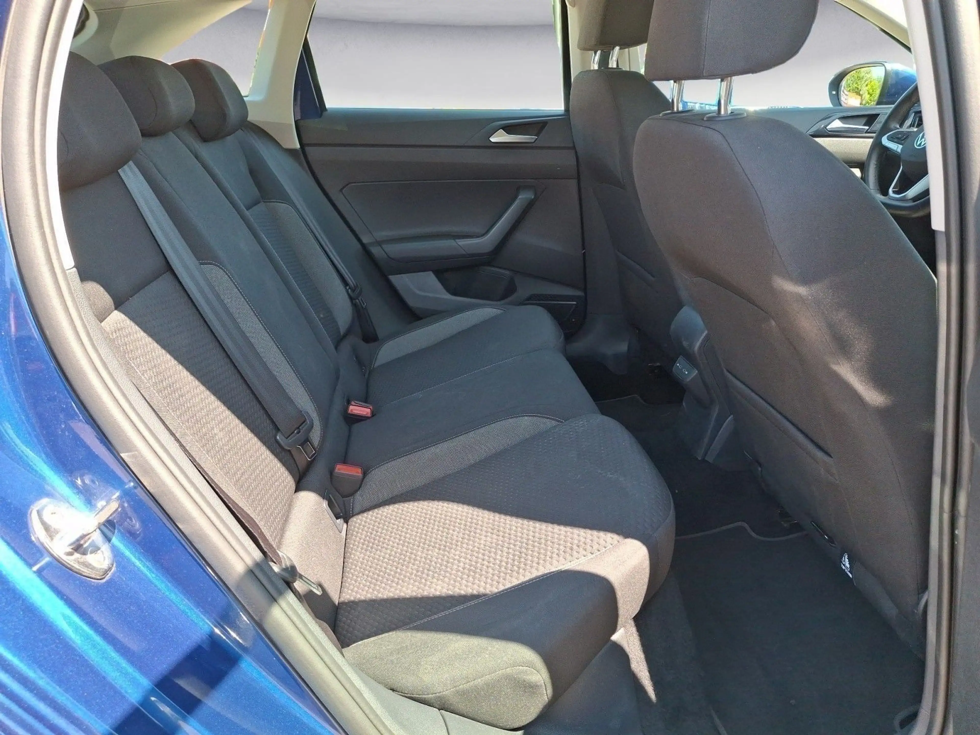 Volkswagen Taigo Life 1.0 TSI ACC*NAVI*CARPLAY*PDC*LED*KLIM — photo 14