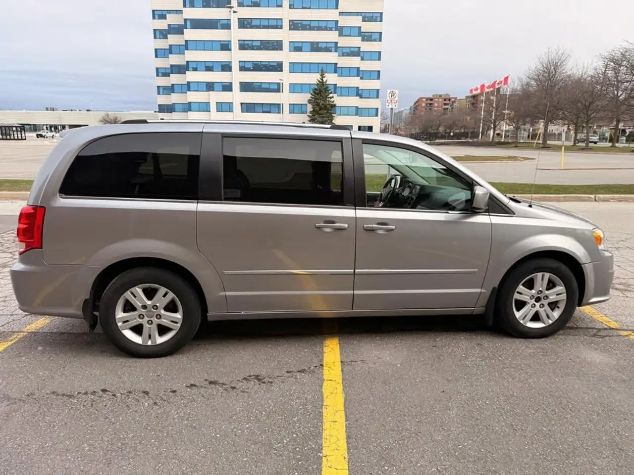 Dodge Grand Caravan снимка Dodge Grand Caravan