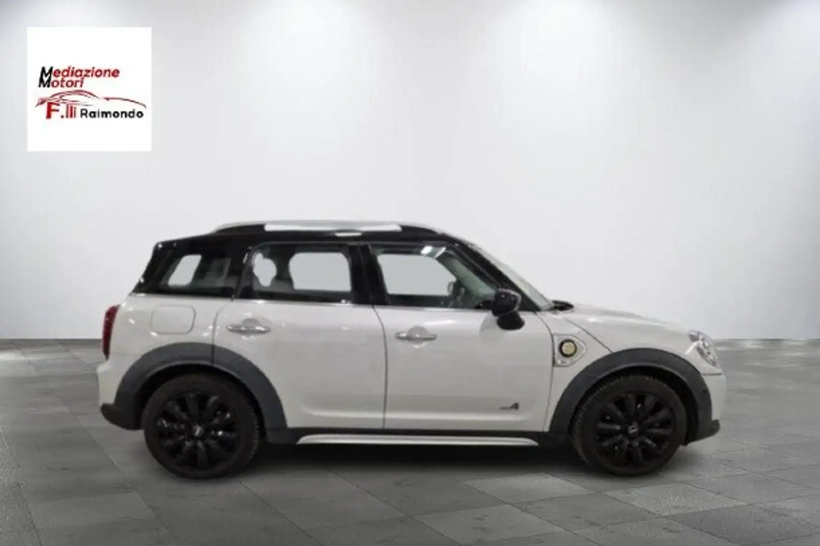 MINI Cooper SE Countryman 2020 1.5 Business all4 auto Bianco - 2