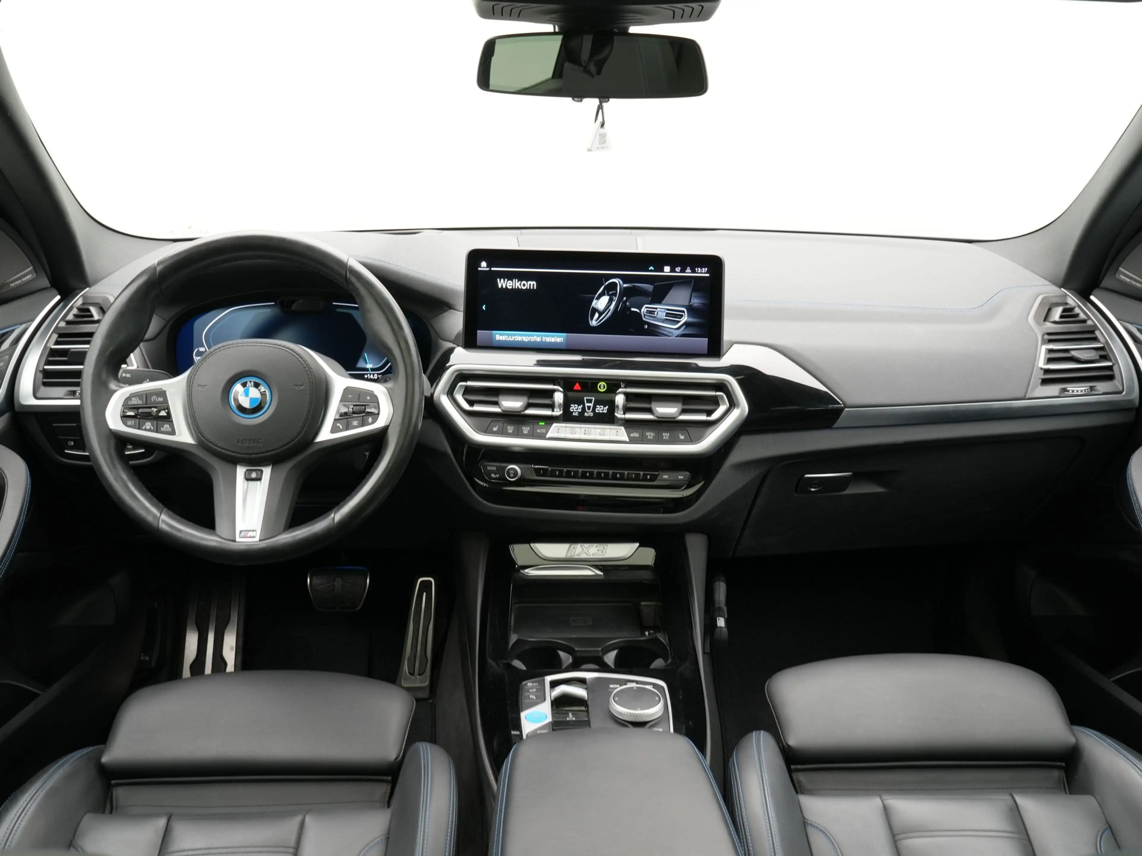 BMW iX3 High Executive Edition 80 kWh — photo 12