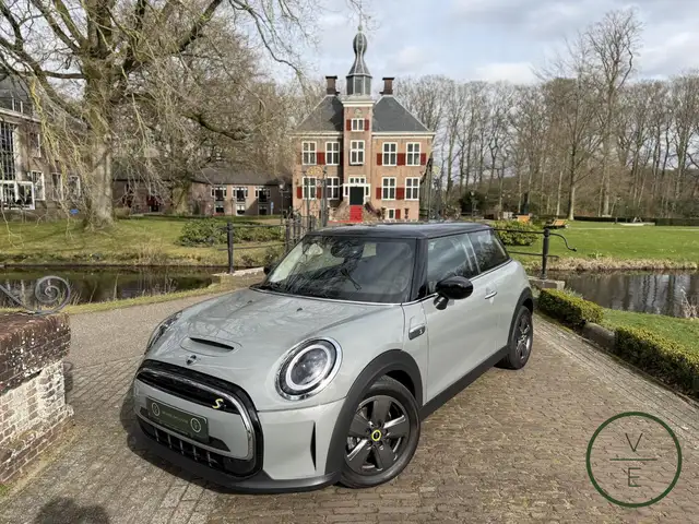 MINI Cooper SE | Led | DigiDash | Moonwalk Grey | BTW |