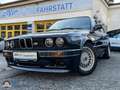 BMW 320 i Historisches Fahrzeug Grau - thumbnail 2