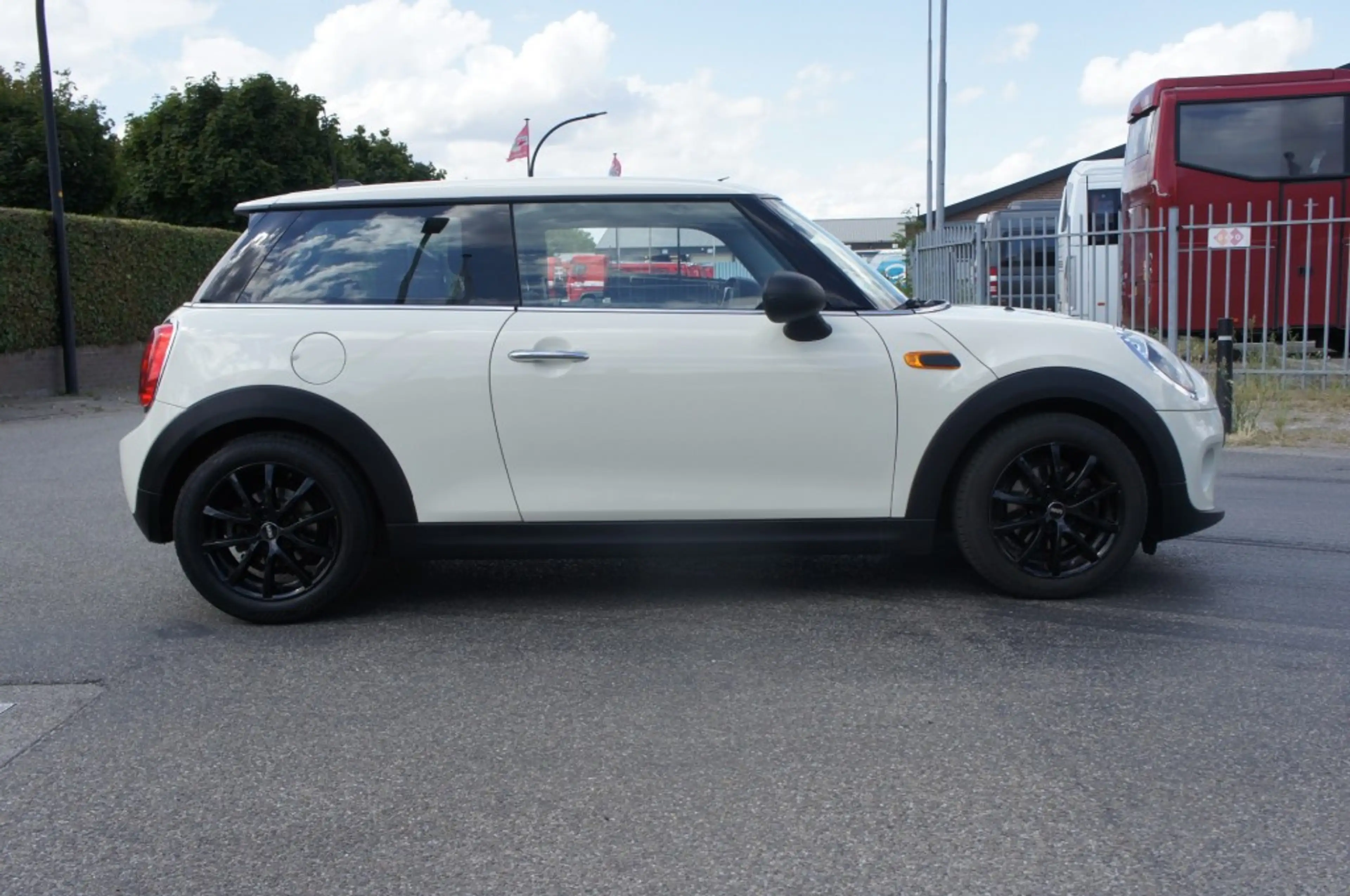 MINI One 1.2 ONE SALT BNS. 1eEIG NAVI/CRUISE/KEYLESS START — photo 5