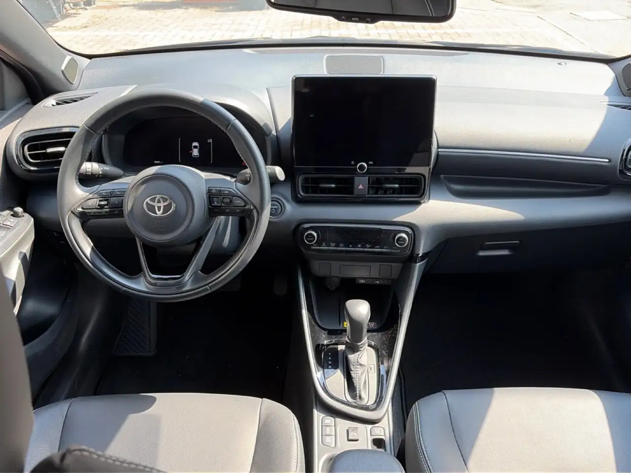 Toyota Yaris 2026 — фото 10