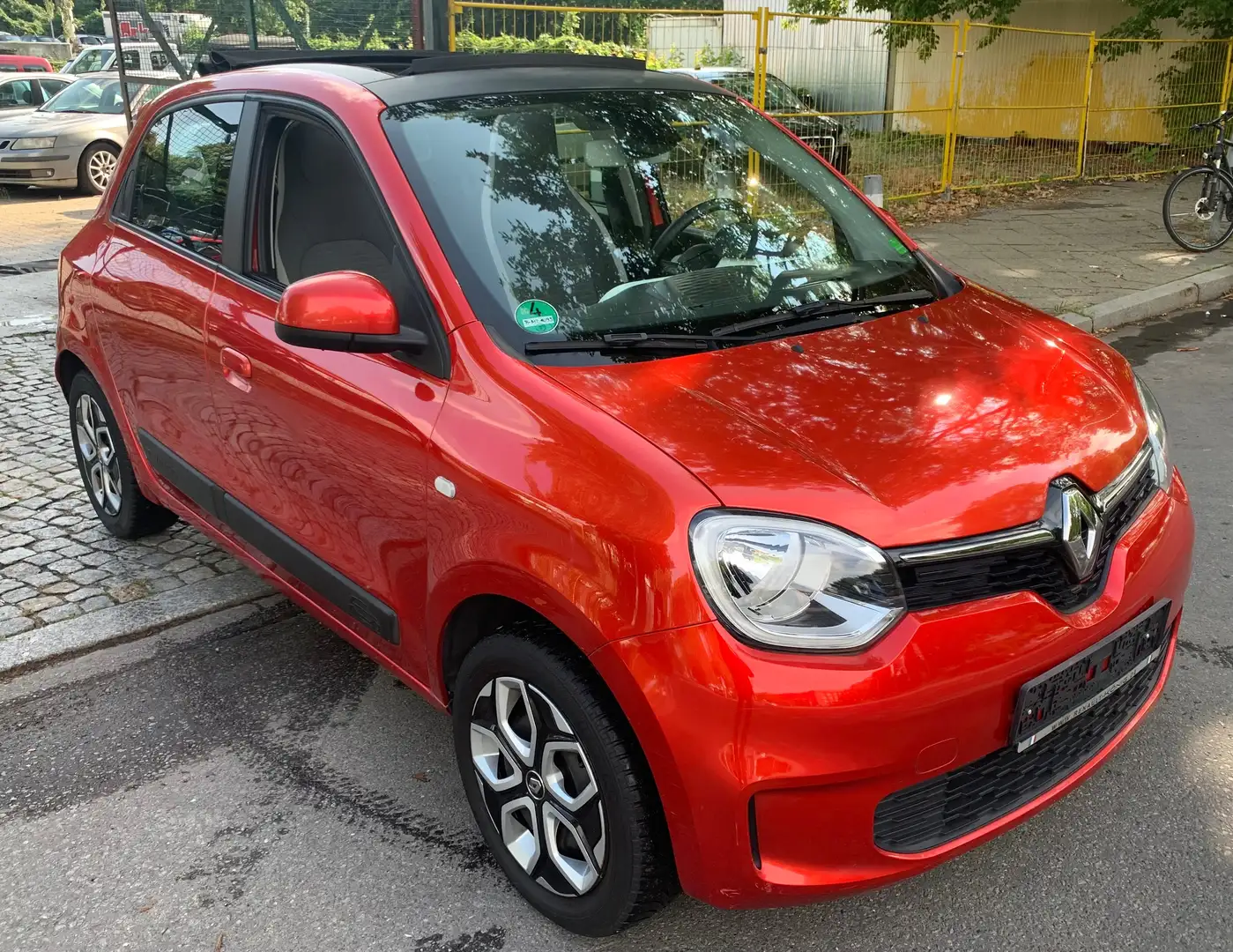 Renault Twingo Limited mit Faltdach und Klima Rouge - 1