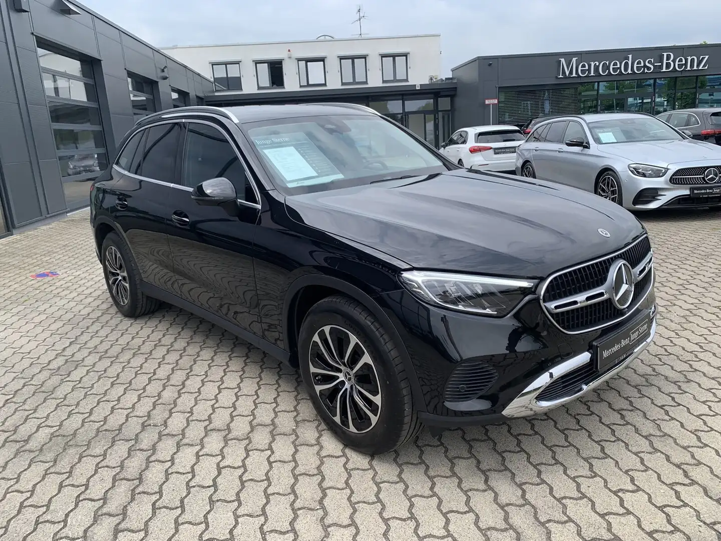 Mercedes-Benz GLC 220 GLC 220 d AVANTGARDE/360/LED/Memory/Totwinkelass Fekete - 2