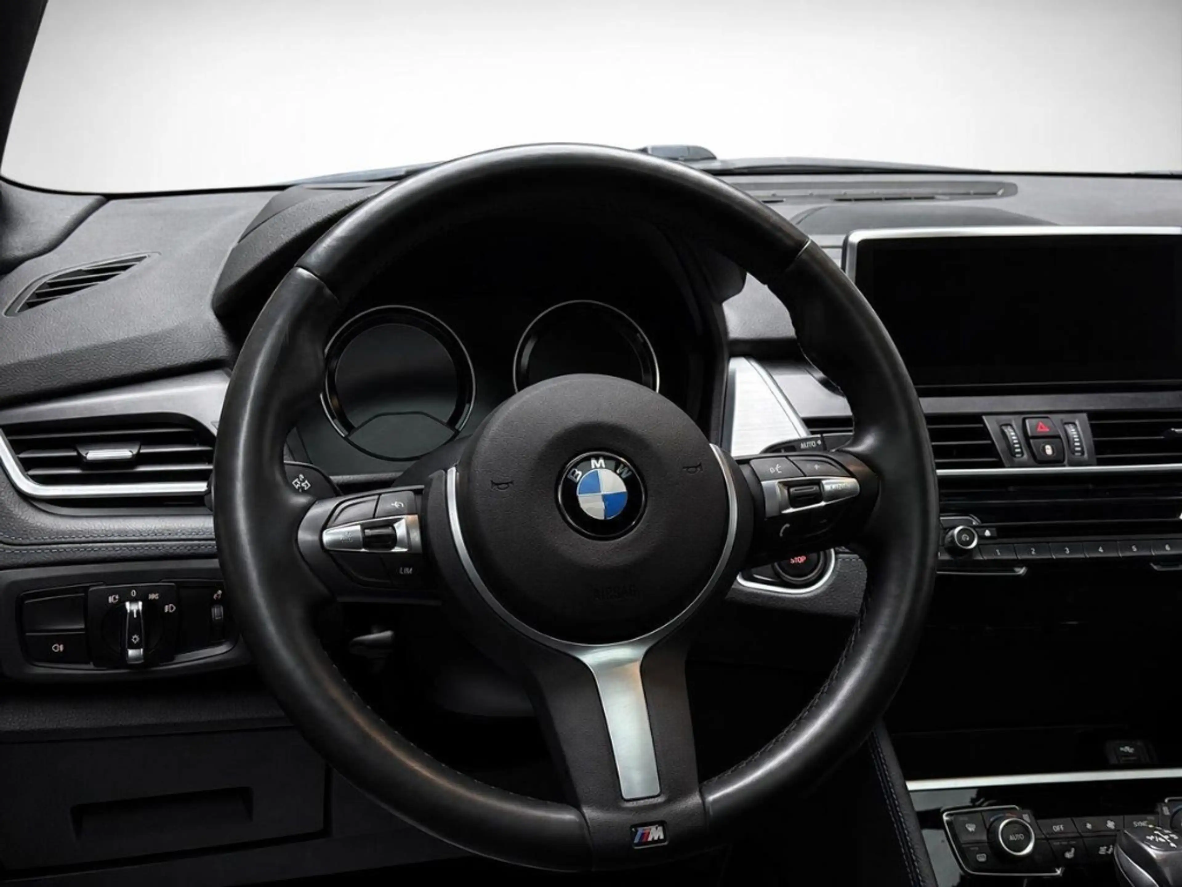 BMW 225 xe M Sport Allrad Akku 91 SoH HUD Pano Leder — photo 8