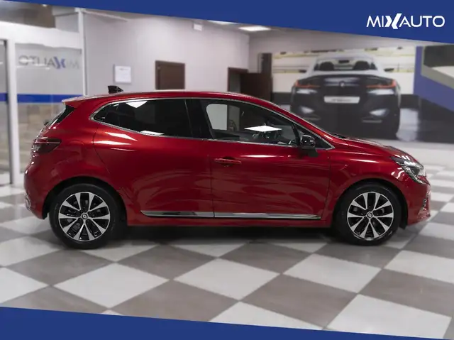 Renault Clio view 6