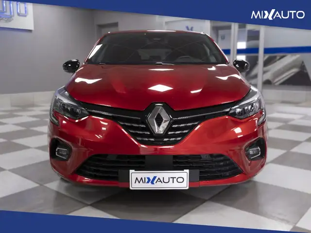 Renault Clio view 2