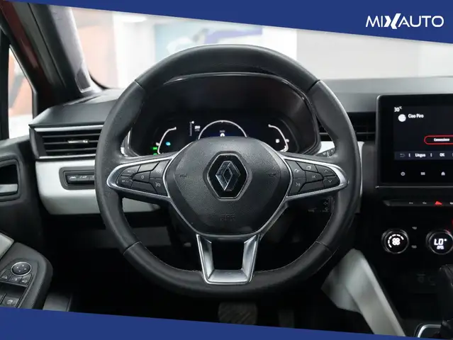 Renault Clio view 12