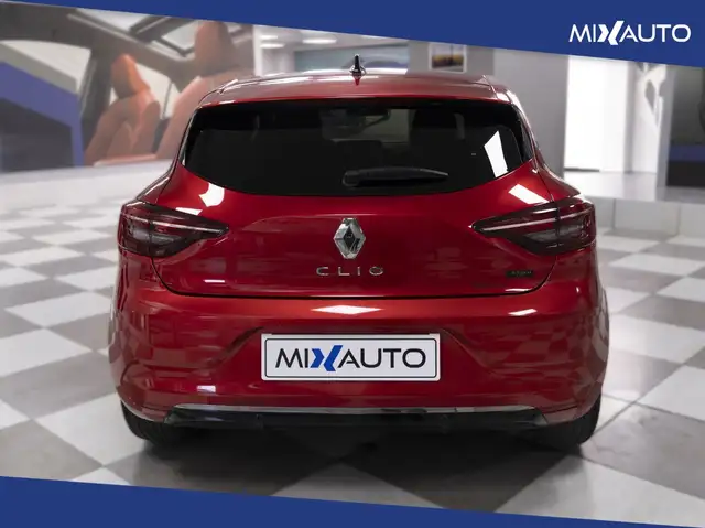 Renault Clio view 4