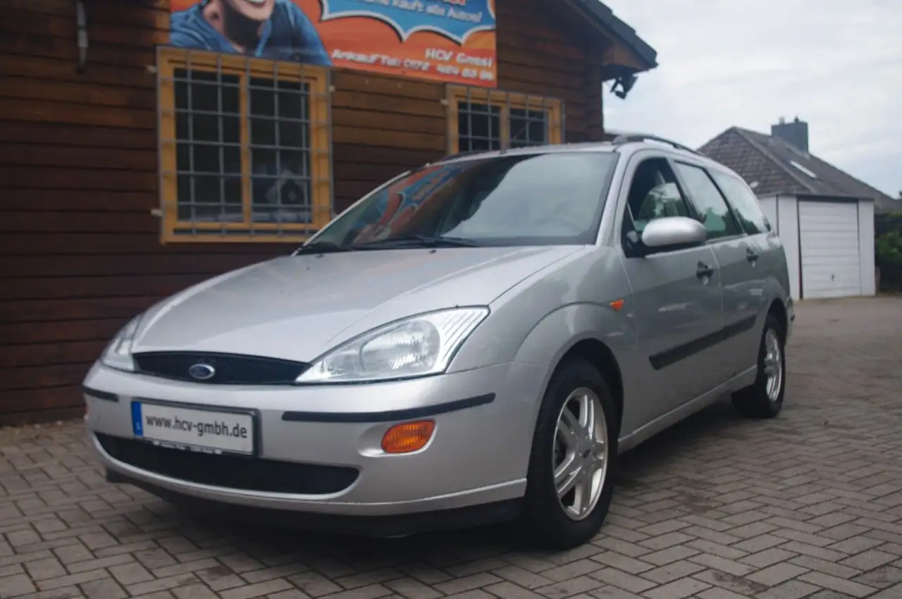 Ford Focus 1.8 Futura, foto 2