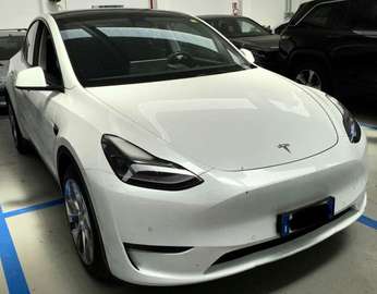 TESLA MODEL Y 75 kWh Dual Motor Long Range 4WD