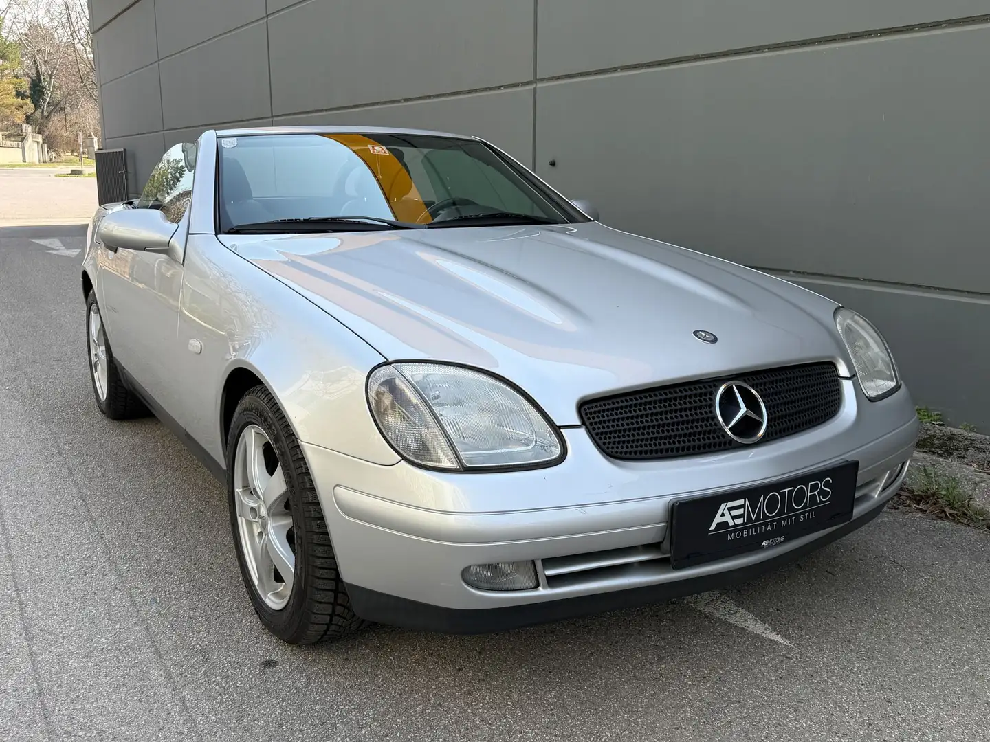 Mercedes-Benz SLK 200 //2.HAND//TOP//KREDIT-GARANTIE//99TKM// Silber - 2