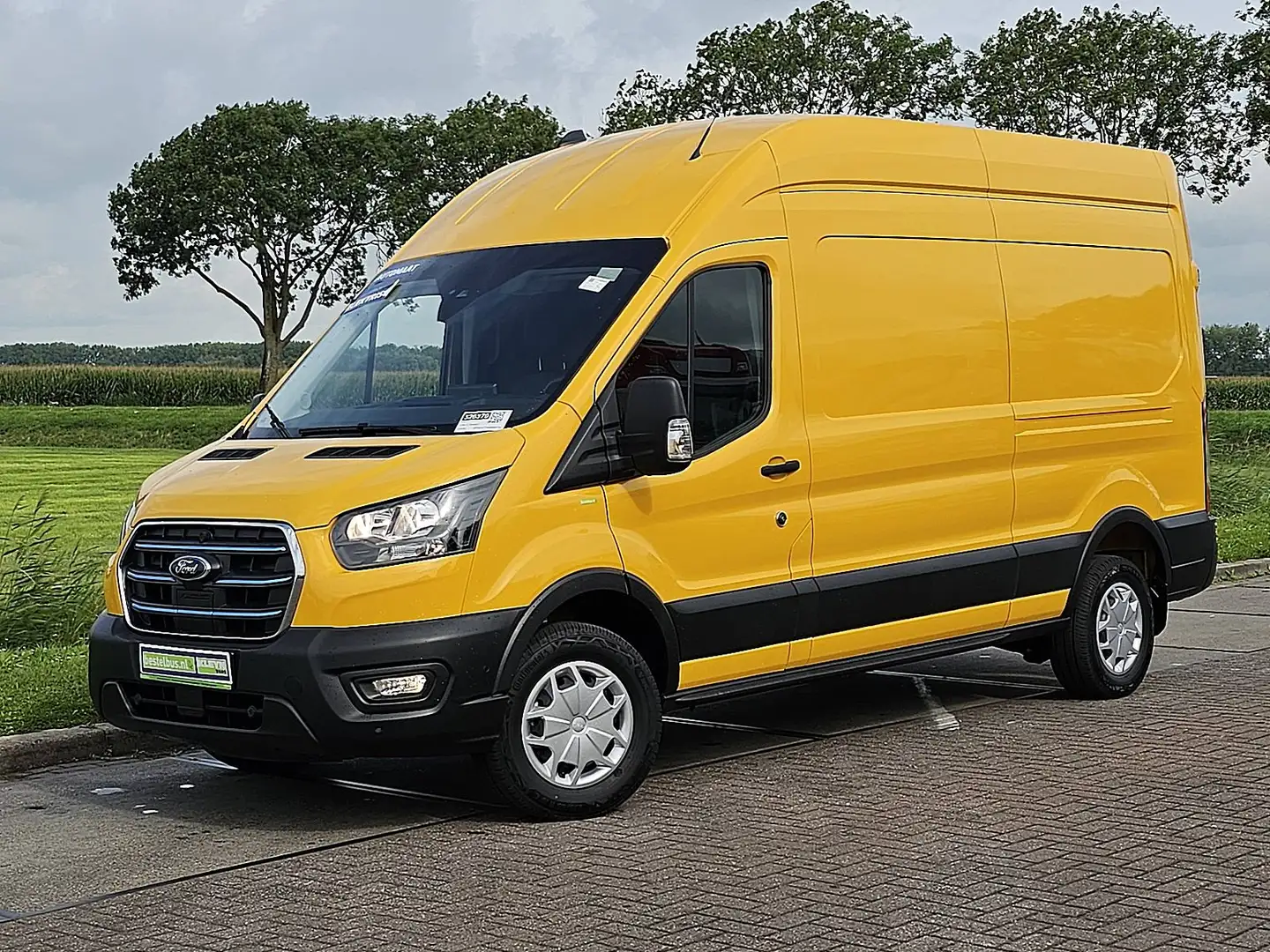 Ford E-Transit L3H3 68kWh Navi! Geel - 2