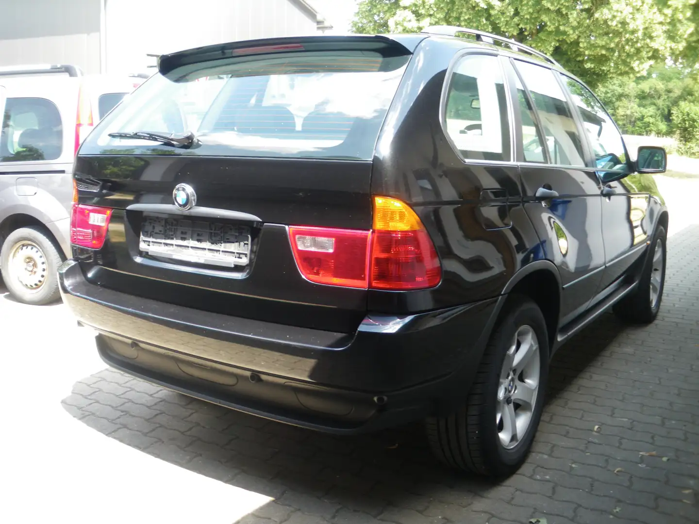 BMW X5 3.0d, Automatik, Allrad, Leder, AHK, Xenon, Navi Noir - 2