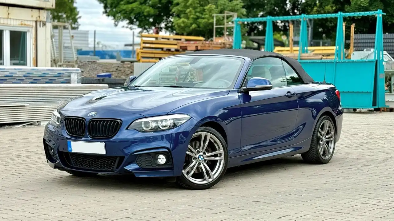 BMW 230