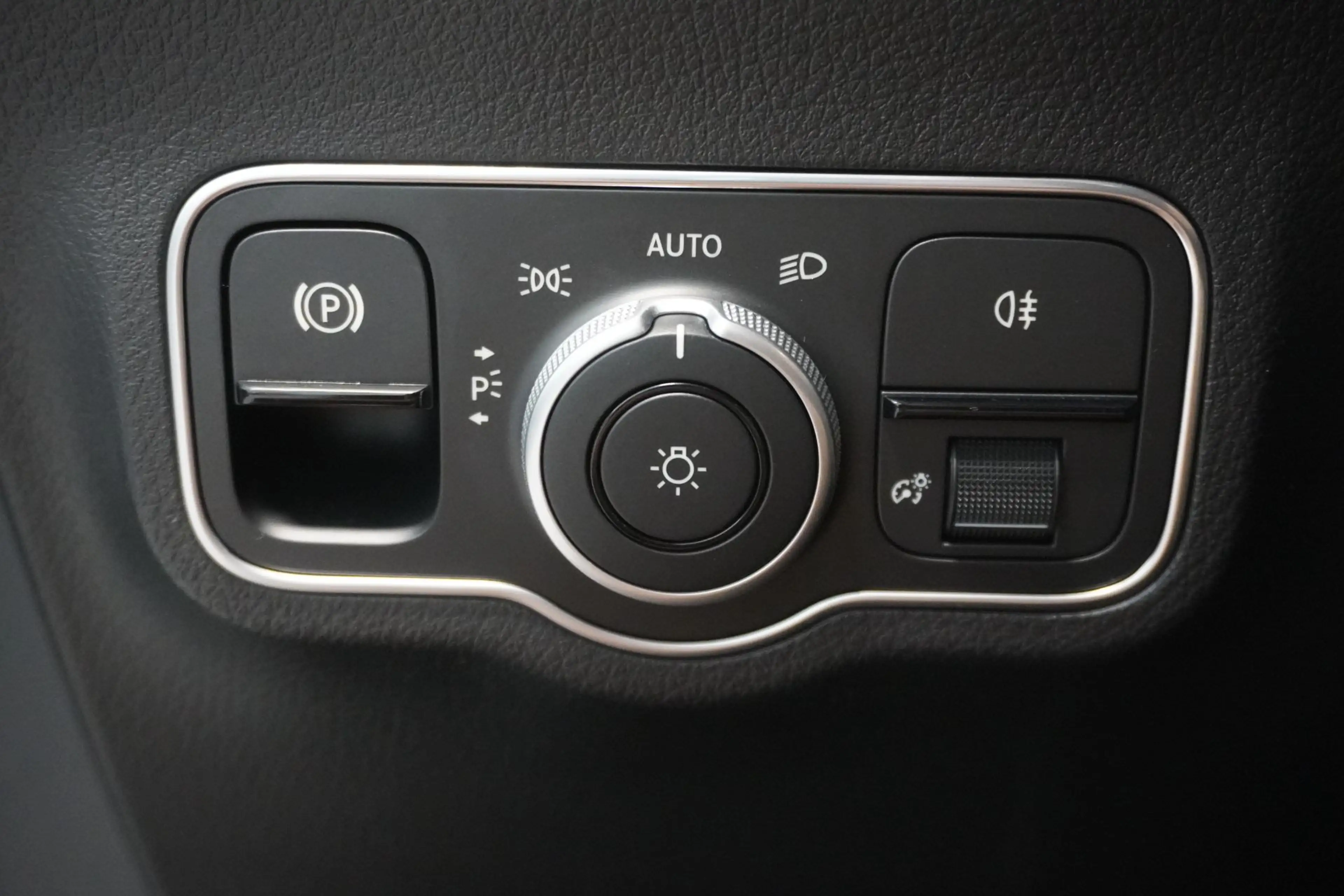 Mercedes-Benz GLA 180 Aut. MY24/Kam./SHZ/Nav. — photo 14