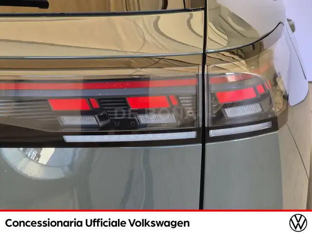 Volkswagen Tiguan view 23