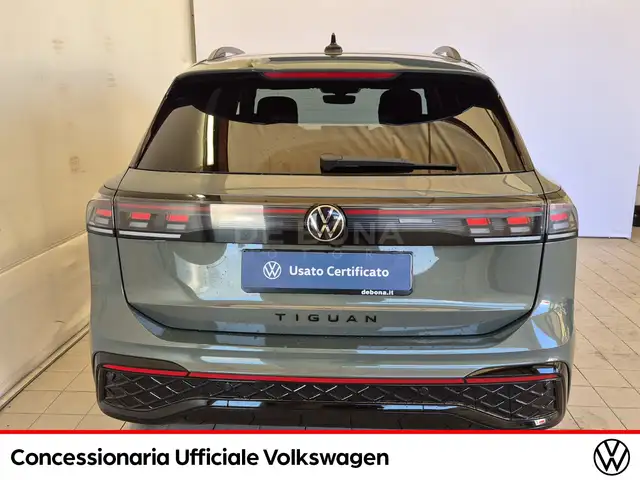 Volkswagen Tiguan view 6