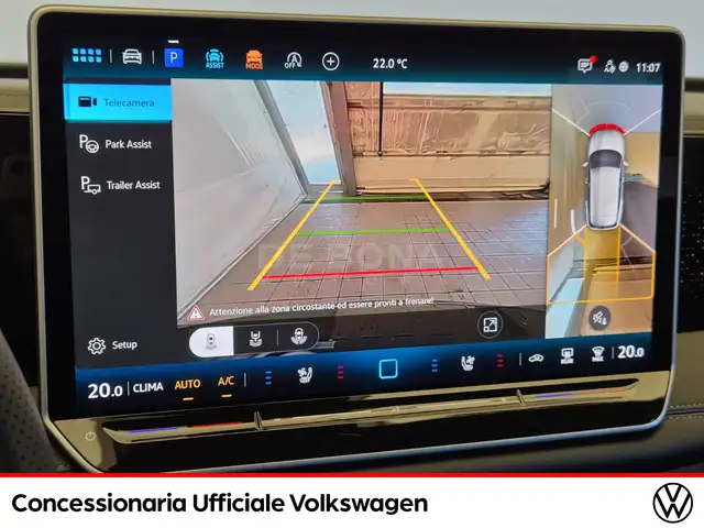 Volkswagen Tiguan view 13