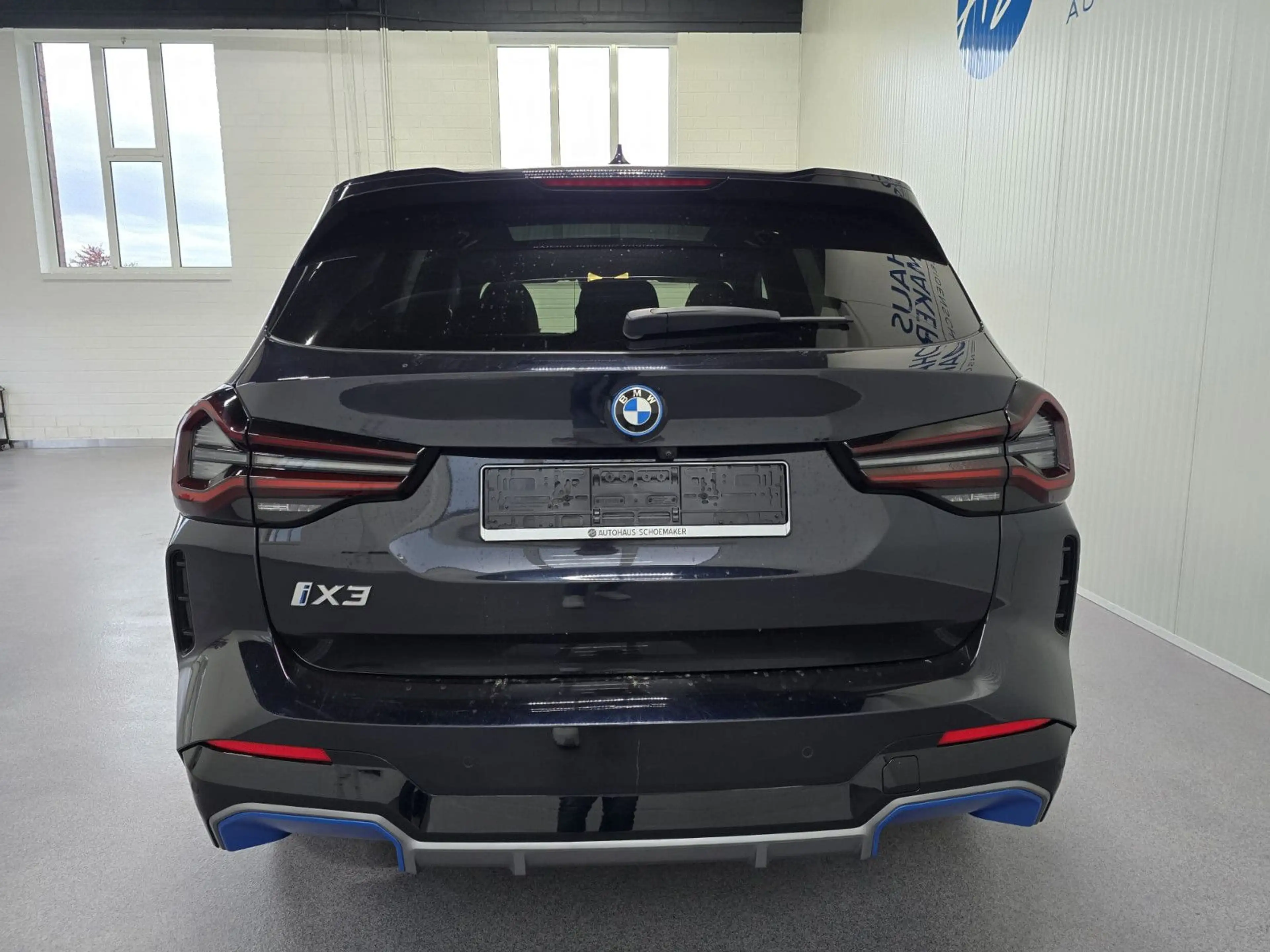 BMW iX3 Impressive*20´´360°,HUD,H&K,Pano,ACC,96%SOH — photo 7