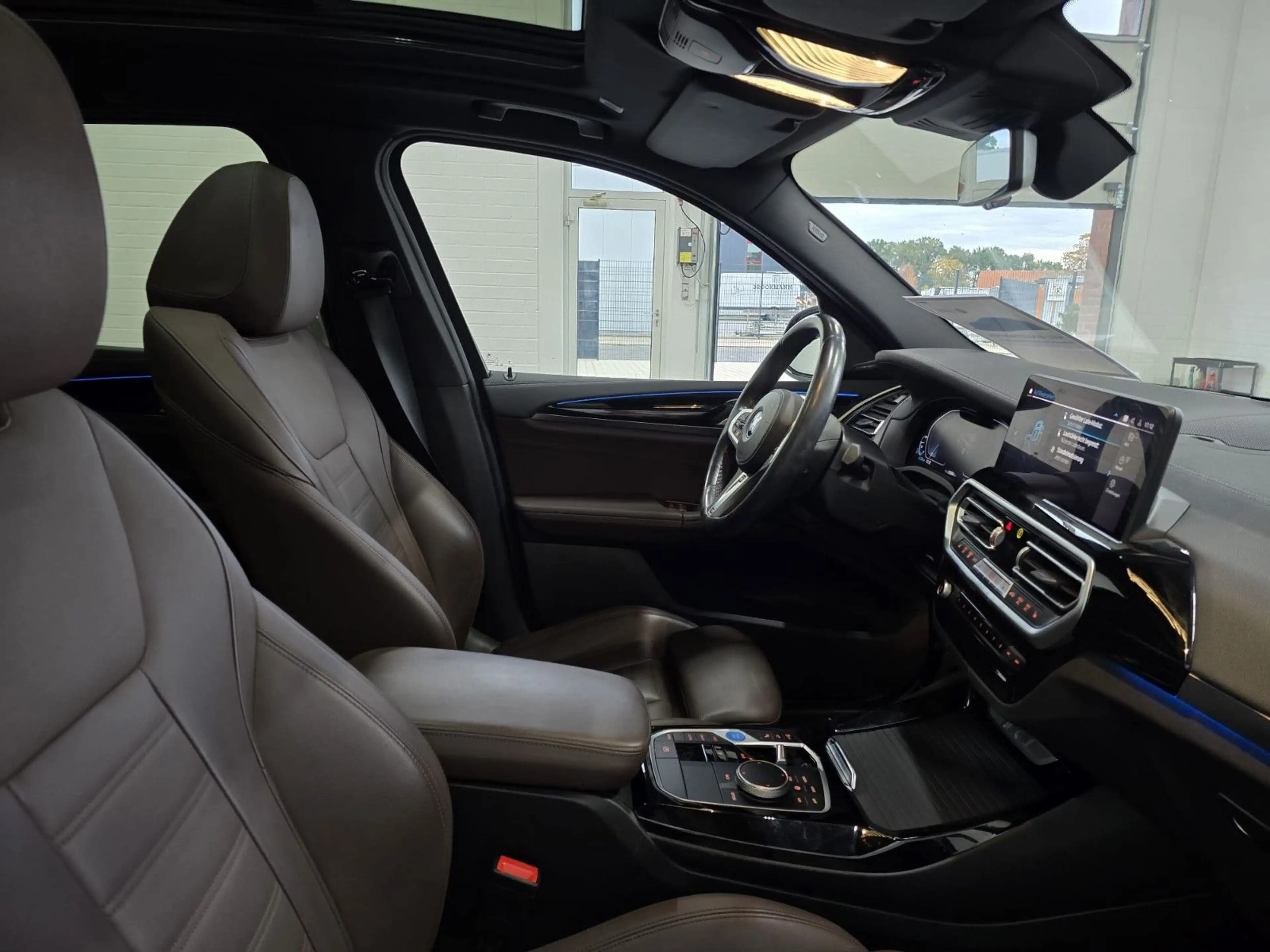 BMW iX3 Impressive*20´´360°,HUD,H&K,Pano,ACC,96%SOH — photo 10
