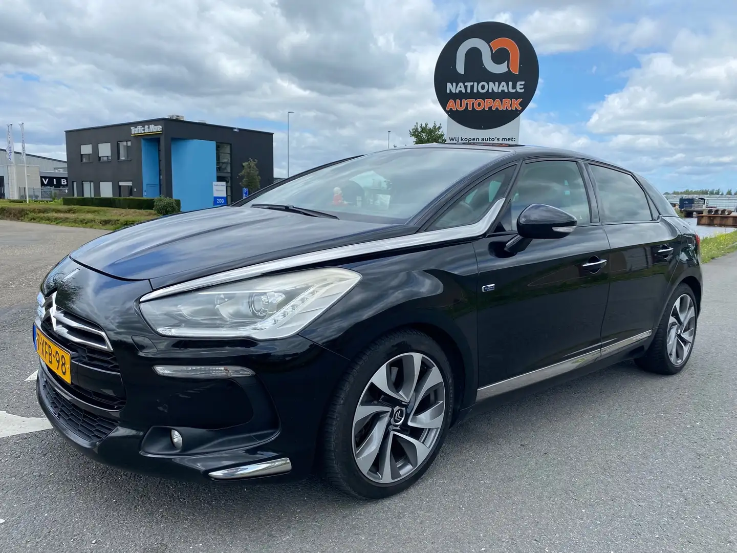 Citroen DS5 2013 * 2.0 Hybrid4 Sport Chic * AUTOMAAT * LMV * A Zwart - 1