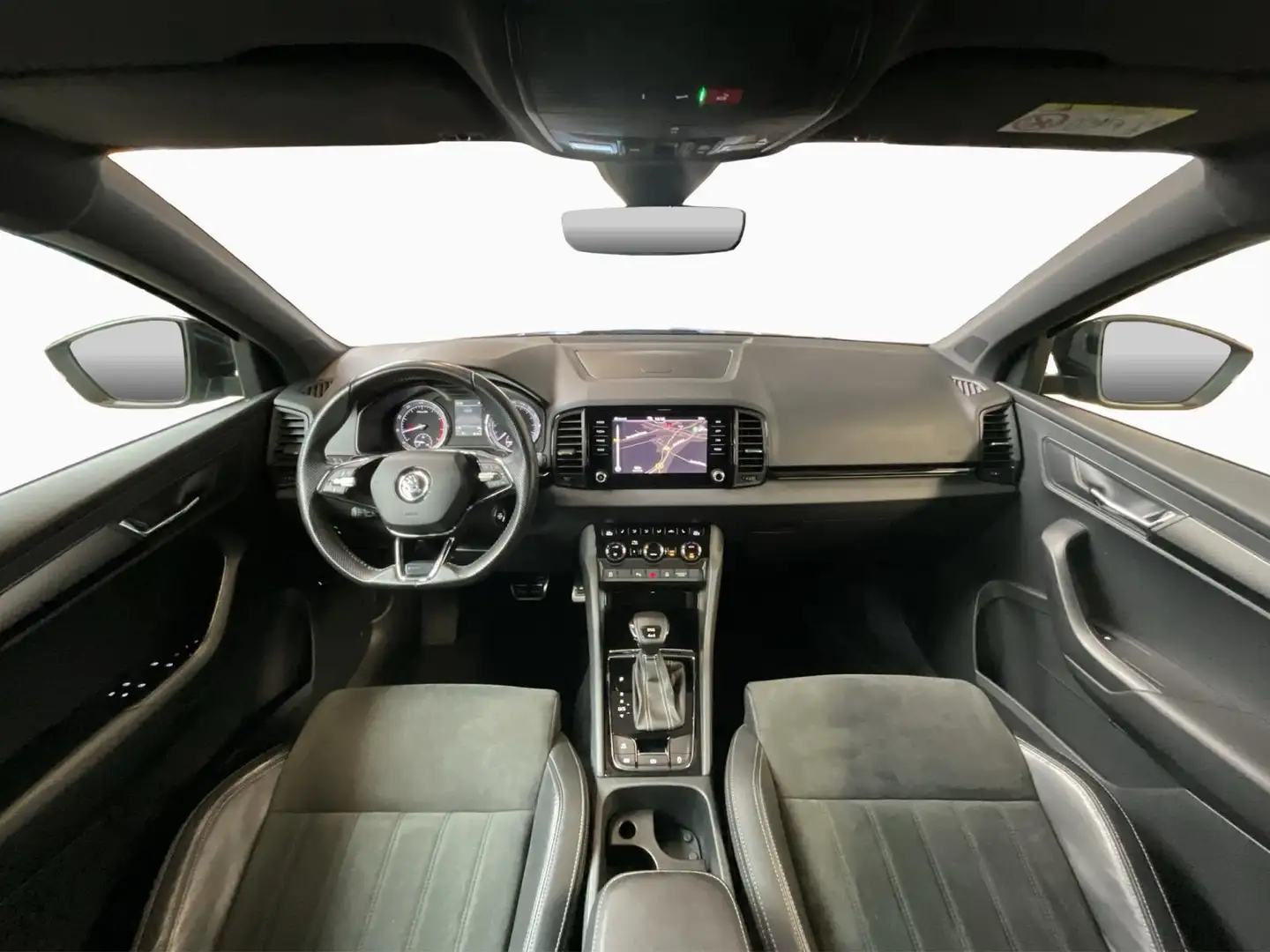 Skoda Karoq Sportline+4M+Pano+AHK+Stand-H. Gris - 2