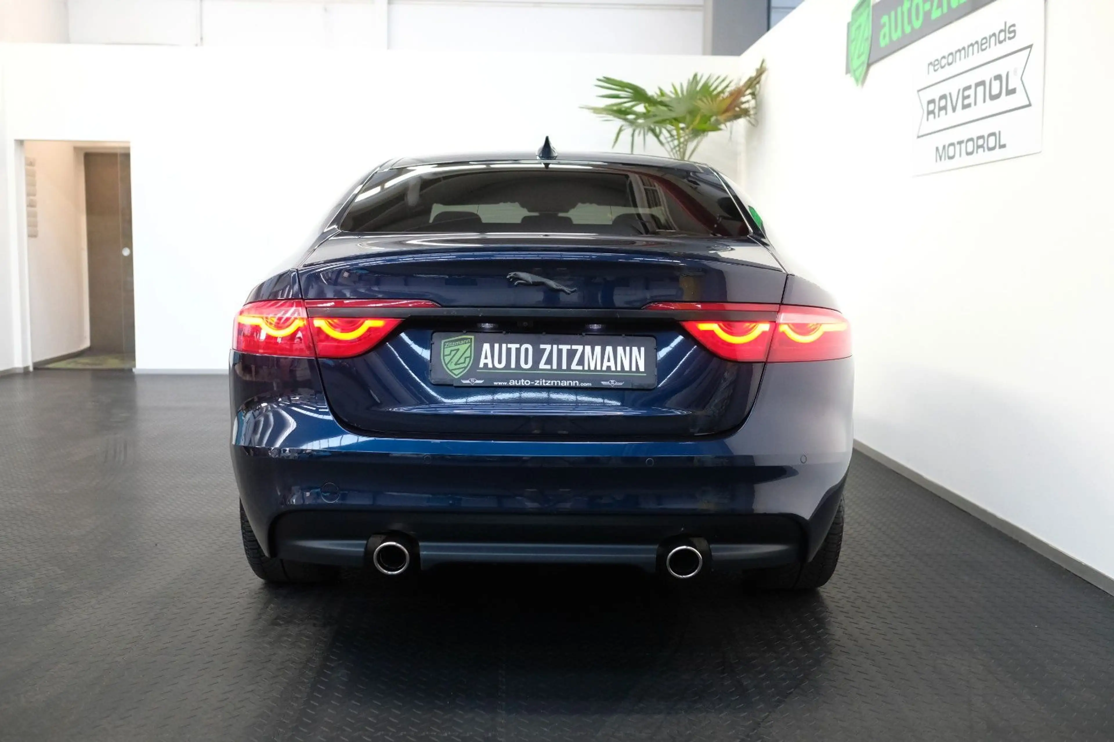 Jaguar XF R-SPORT/NAVI/KAMERA/SCHIEBEDACH/20ZOLL/HUD — photo 8