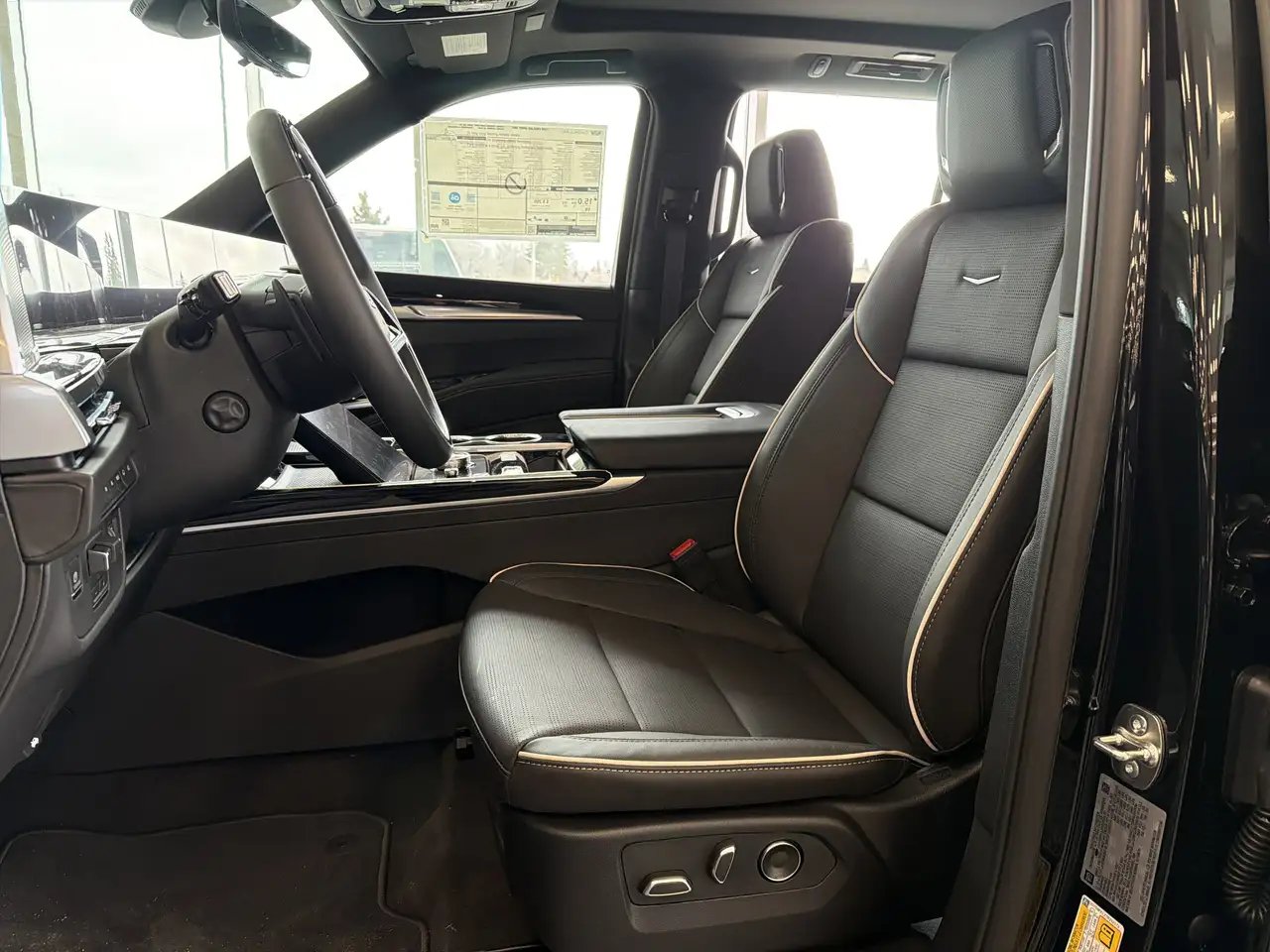 Cadillac Escalade снимка Cadillac Escalade