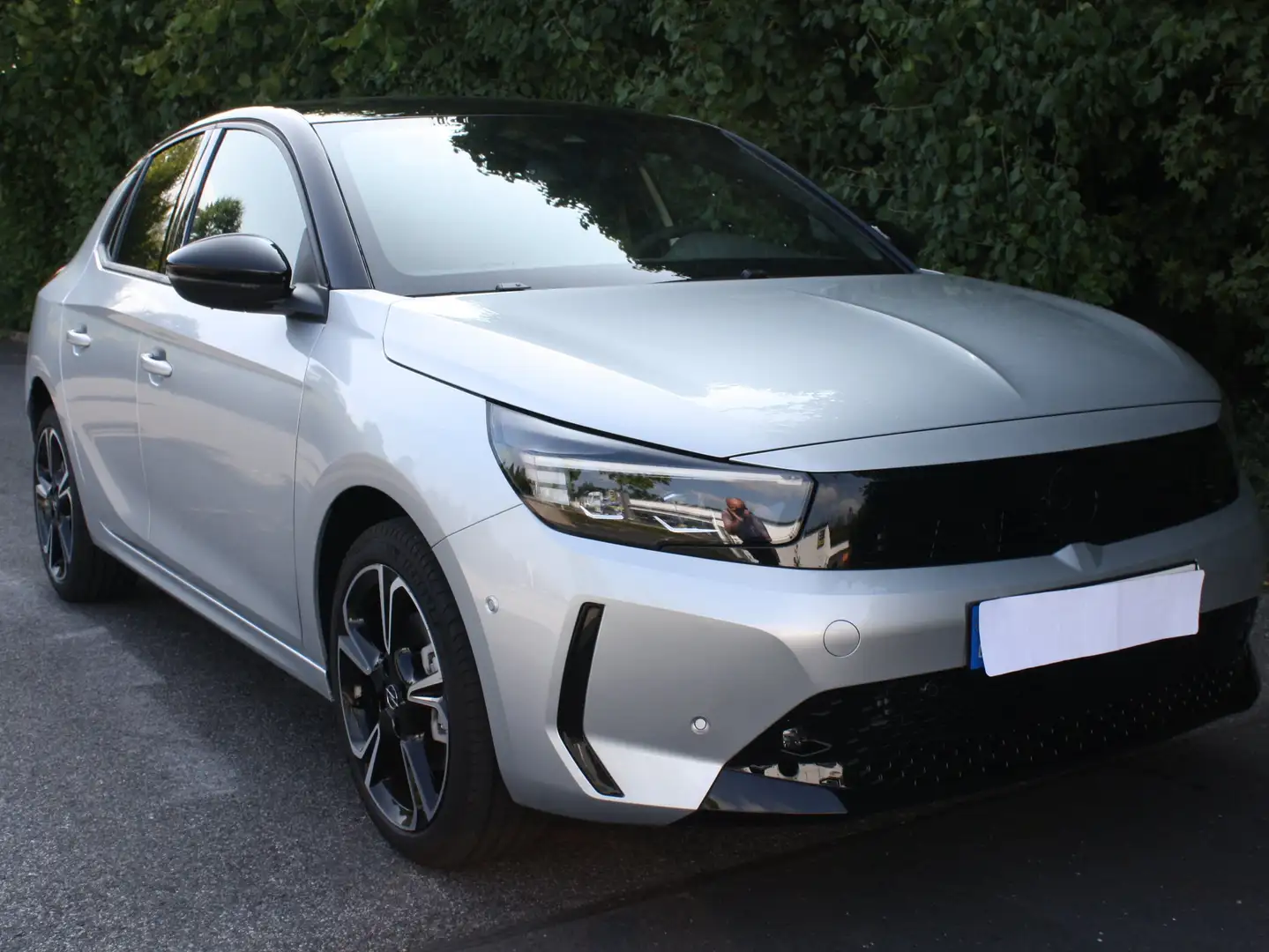 Opel Corsa GS Navi Matrix LED PDC SHZ RFK LM 17 Klimaauto Silber - 1