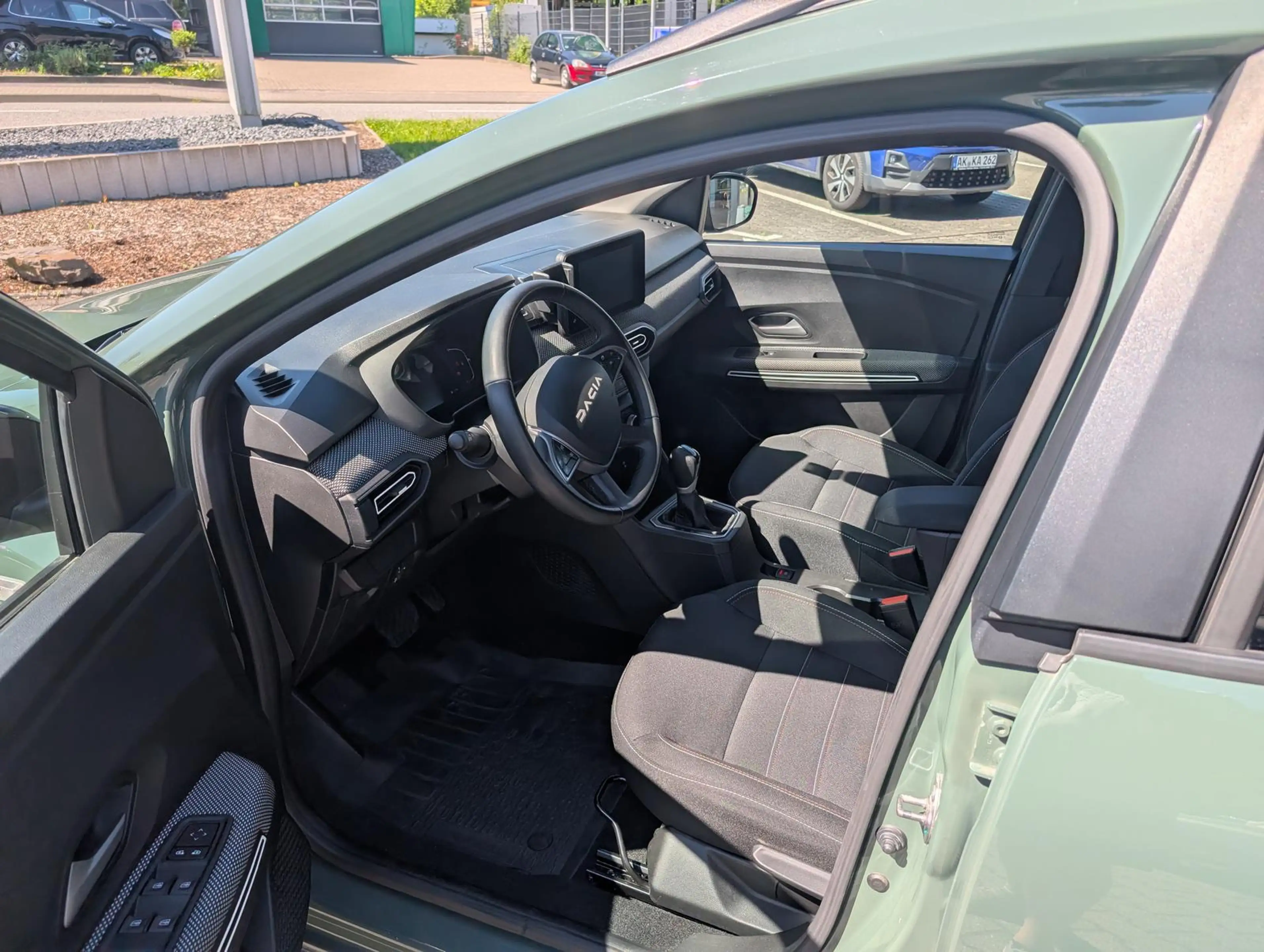 Dacia Jogger Extrem Hybrid 140 7-Sitzer — photo 11