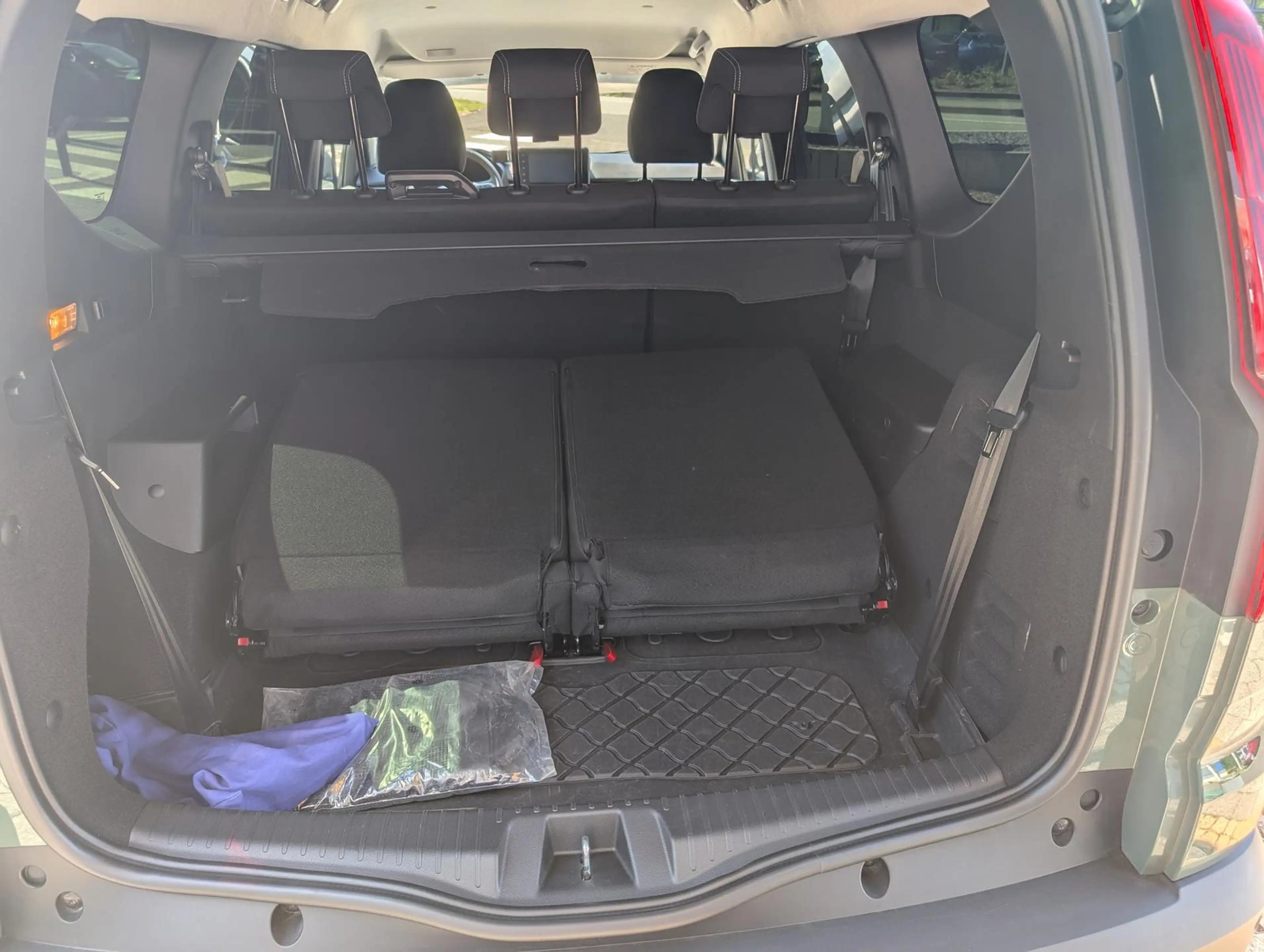 Dacia Jogger Extrem Hybrid 140 7-Sitzer — photo 7