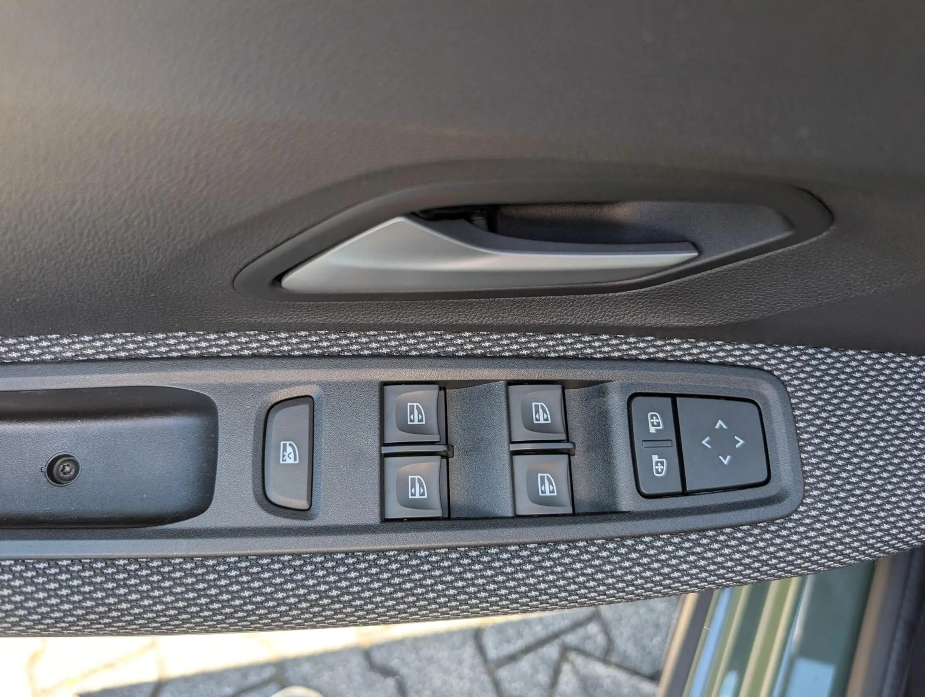 Dacia Jogger Extrem Hybrid 140 7-Sitzer — photo 12