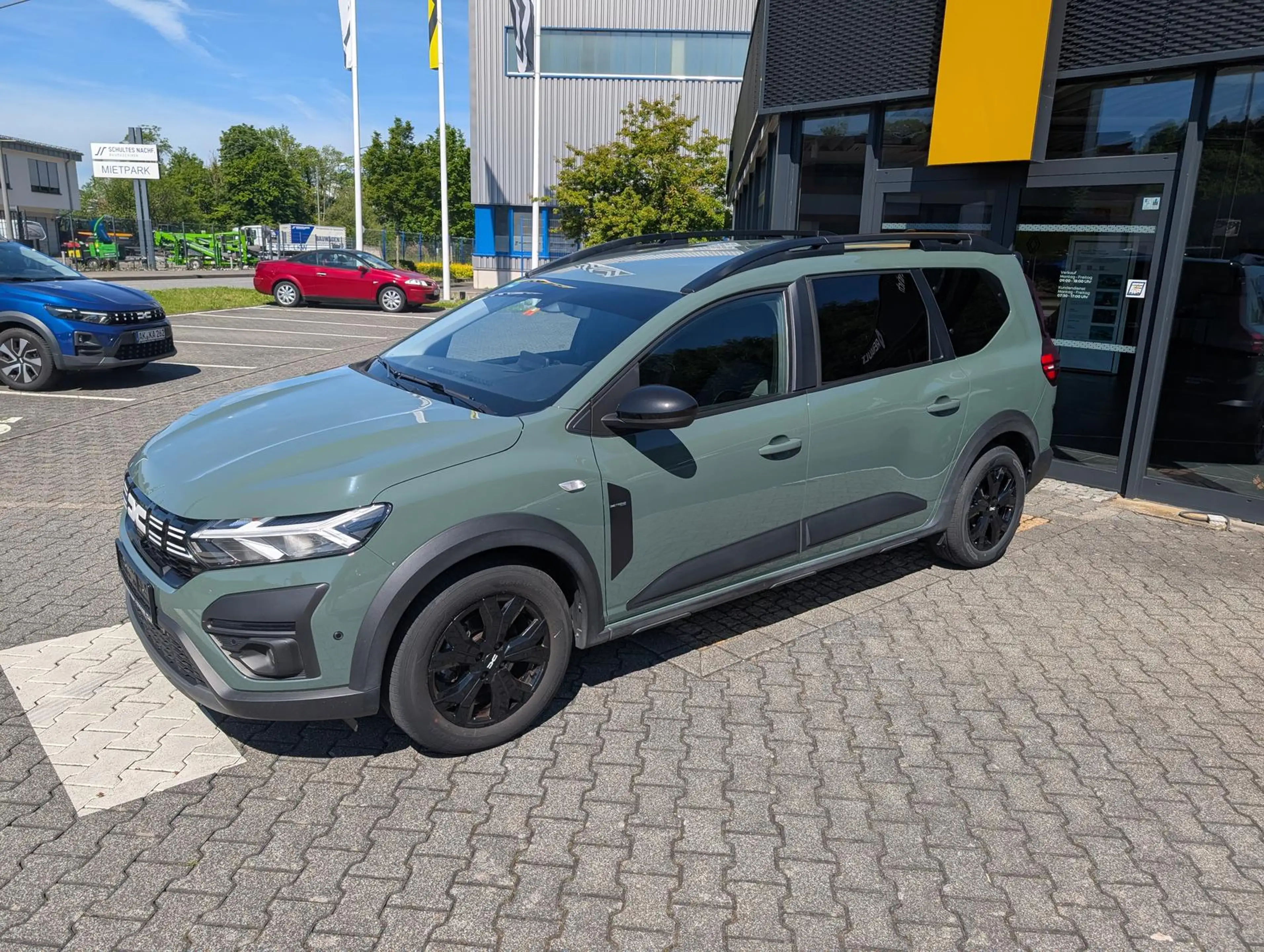 Dacia Jogger Extrem Hybrid 140 7-Sitzer — photo 2