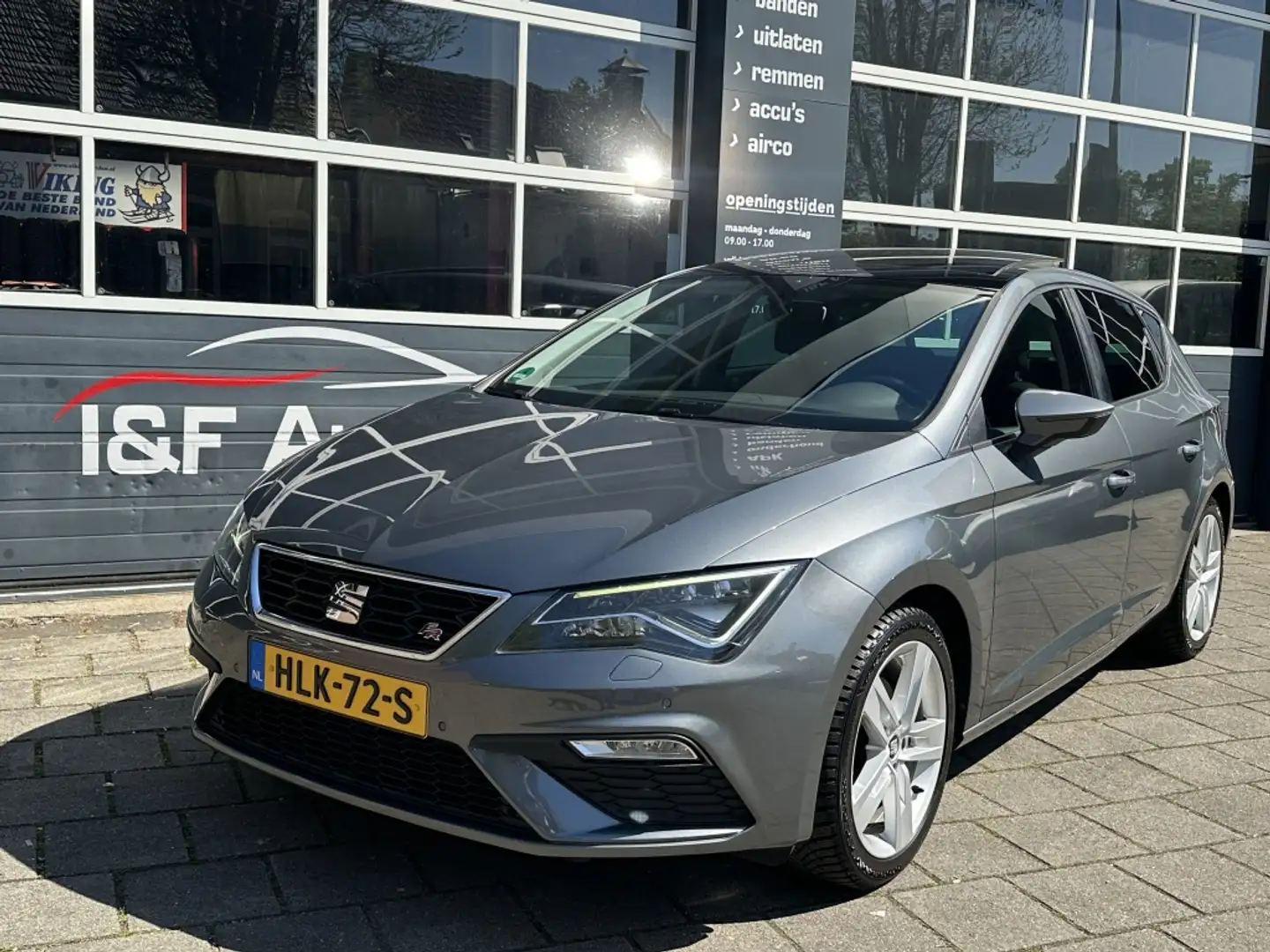 SEAT Leon 1.4 TSI 125Pk FR Pano Navi Led Pdc 2018 Grijs - 1