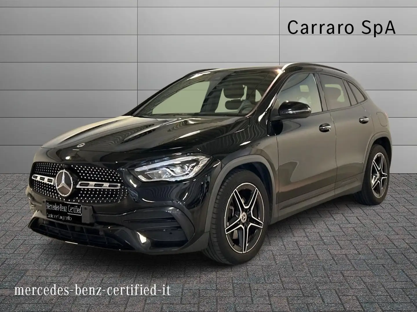 Mercedes-Benz GLA 200 - GLA 200 d Premium auto Nero - 1
