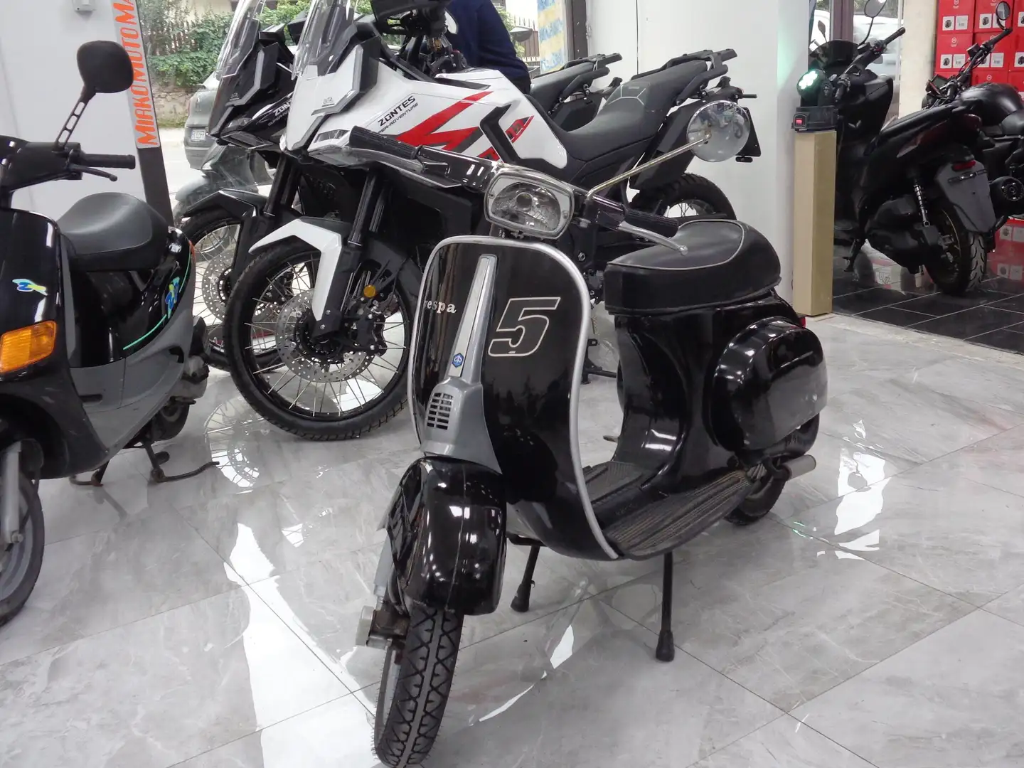 Vespa 50 VESPA 50 SPECIAL Negro - 1