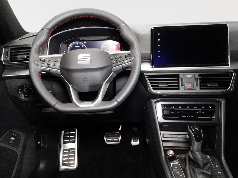 SEAT Tarraco 2.0 TDI DSG 4Drive FR DCC PANO*AHK*LED*NAV*SHZ*... — photo 11