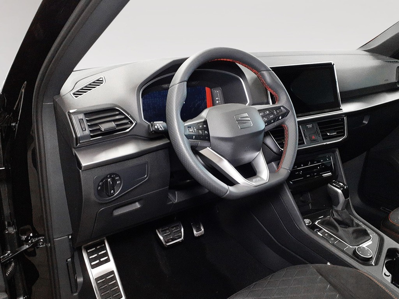 SEAT Tarraco 2.0 TDI DSG 4Drive FR DCC PANO*AHK*LED*NAV*SHZ*... — photo 6