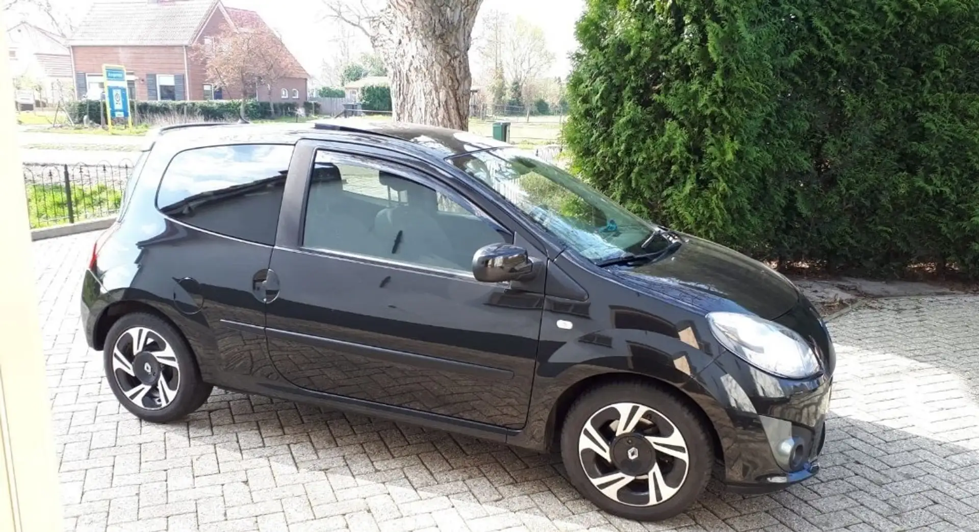 Renault Twingo 1.2-16V Dynamique Zwart - 1