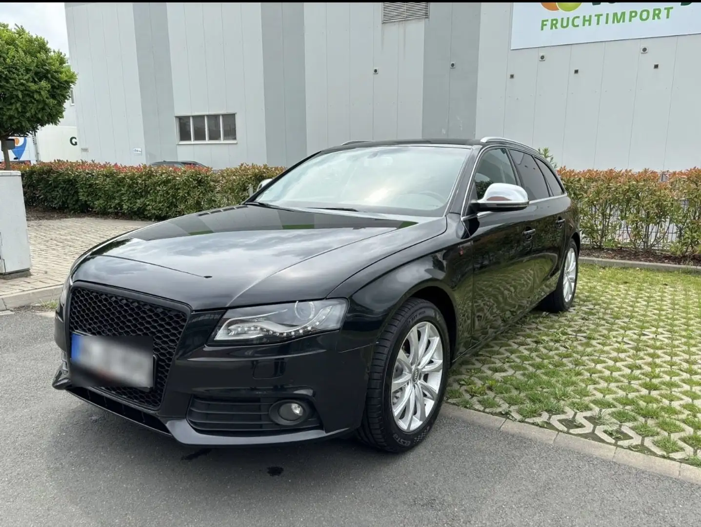 Audi A4 Avant 2.0 TDI B8 S line Sportpaket - 1