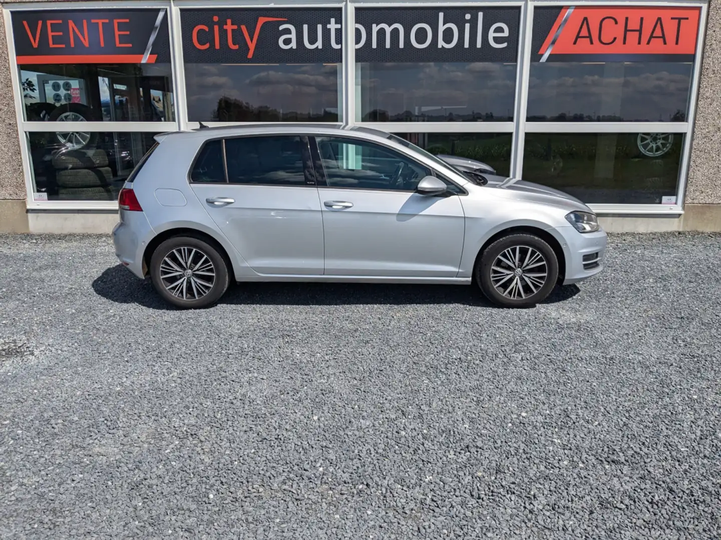 Volkswagen Golf 1.2 TSI ALLSTAR CLIM AUTO RADAR AV/ARR CRUISE CONT Grijs - 2