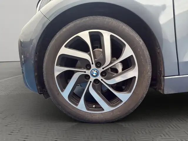 BMW I3 view 9