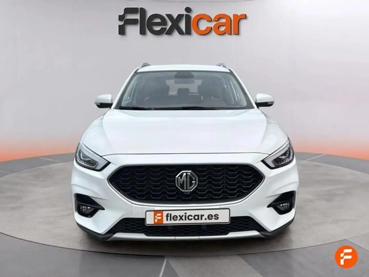 MG ZS 1.5 Luxury Blanco - 2