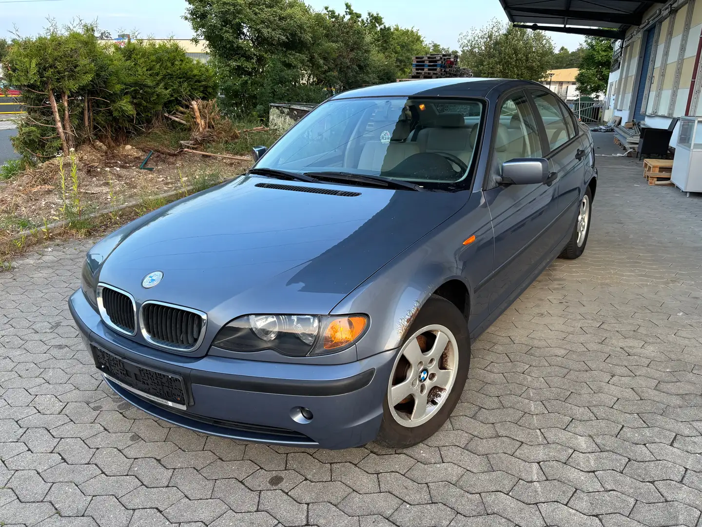 BMW 316 316i Limousine Klima*AHK*Alu*TÜV NEU 05/27 Bleu - 1