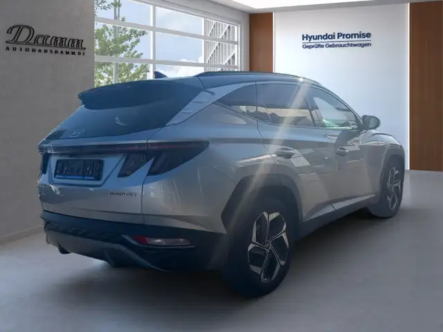 Hyundai Tucson view 3